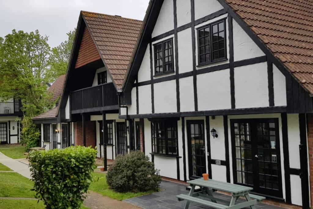 20 Tudor Court " Four Star Aa Accommodation" Hayle Kültér fotó